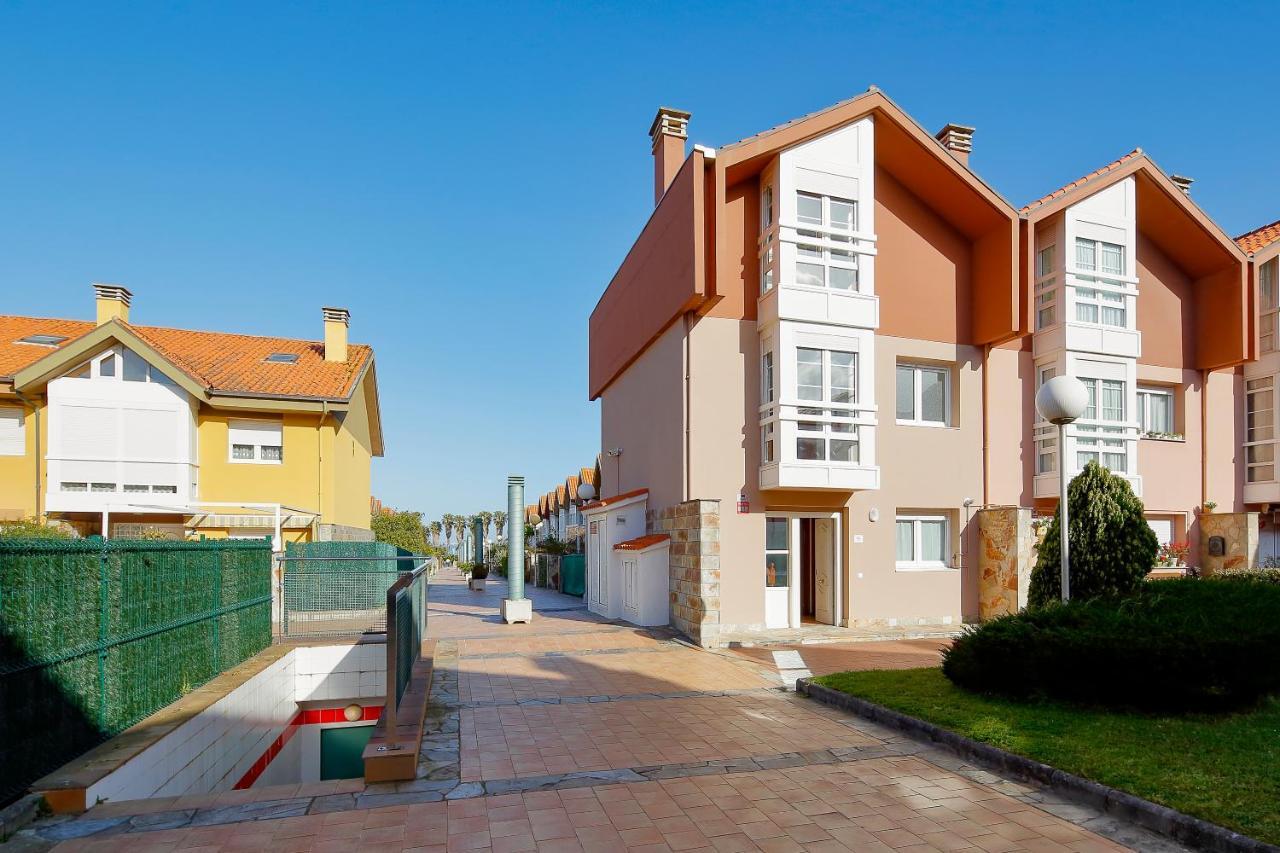 הוילה גיחון 158A Triplex Rinconin Con Piscina מראה חיצוני תמונה