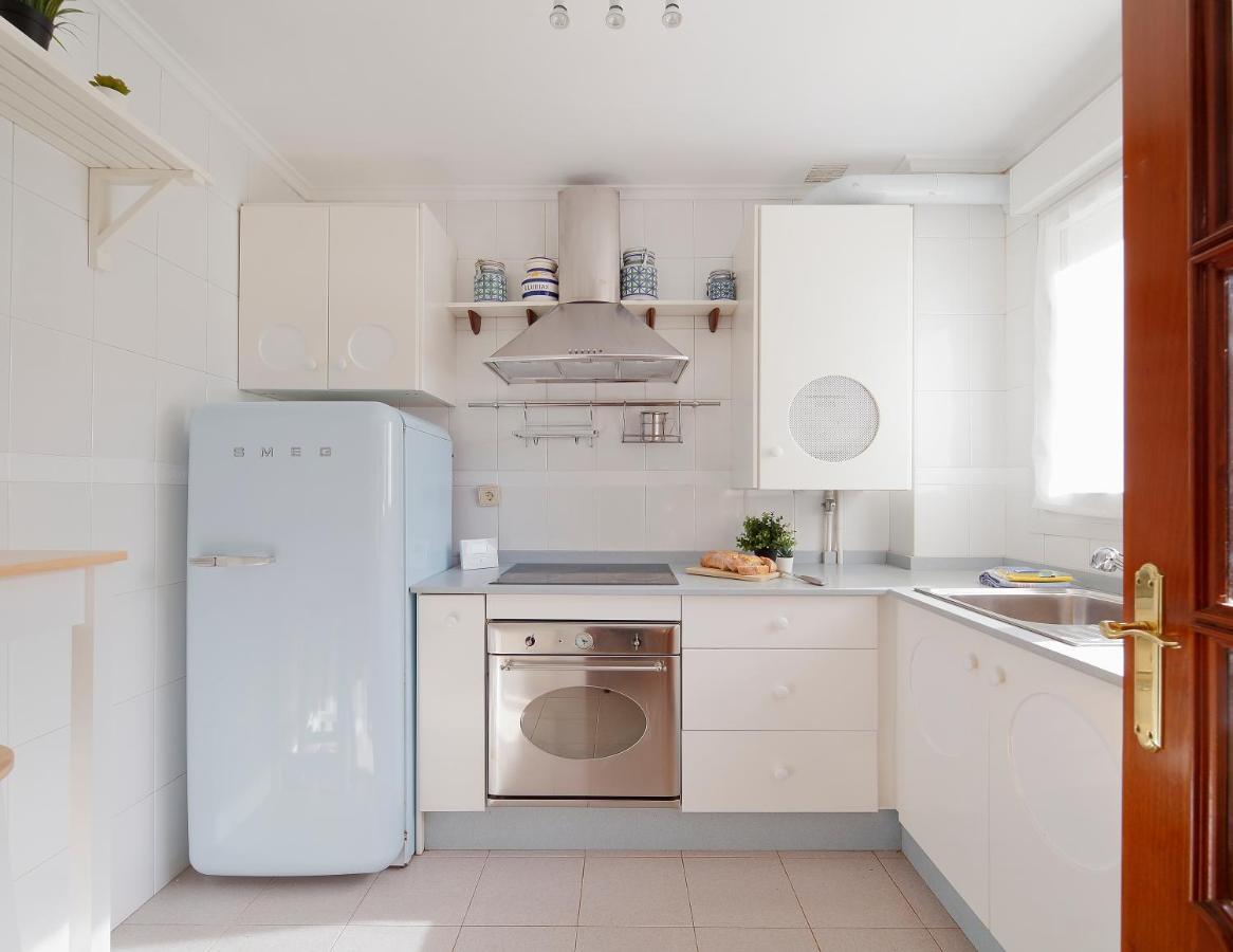 הוילה גיחון 158A Triplex Rinconin Con Piscina מראה חיצוני תמונה