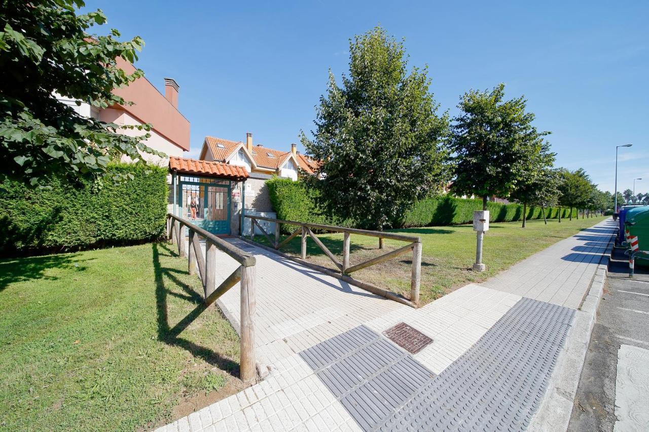 הוילה גיחון 158A Triplex Rinconin Con Piscina מראה חיצוני תמונה